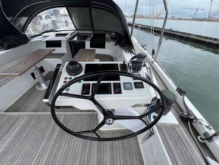 Hanse 588 image