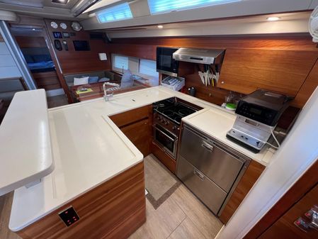 Hanse 588 image