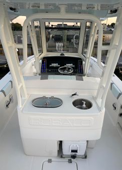 Robalo R272 image