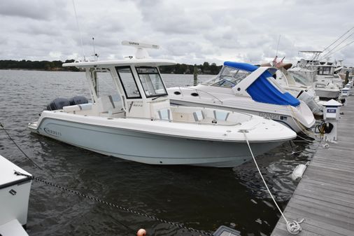 Robalo R272 image