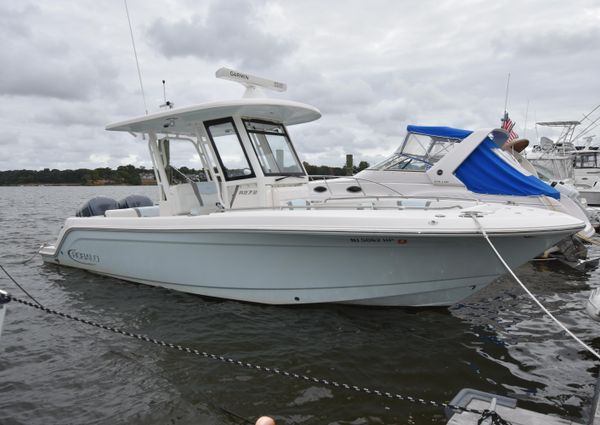 Robalo R272 image