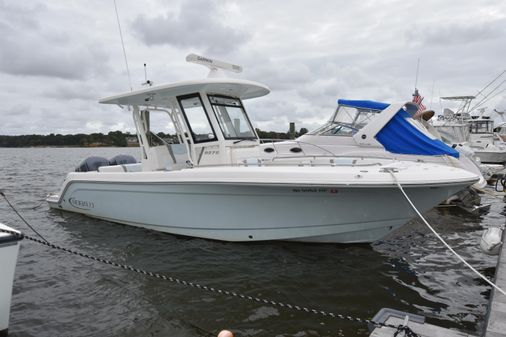 Robalo R272 image