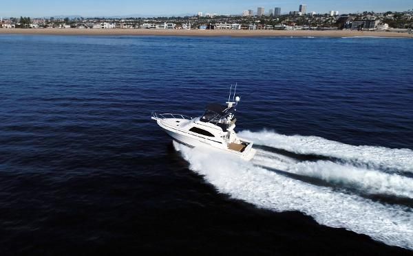 Bertram 390-CONVERTIBLE image