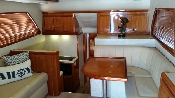 Bertram 390-CONVERTIBLE image