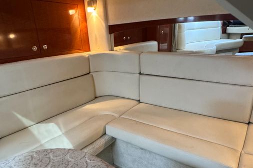 Sea Ray 320 Sundancer image