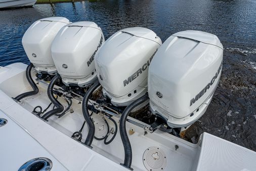 Boston Whaler 420 Outrage image