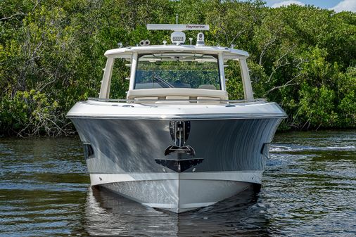 Boston Whaler 420 Outrage image