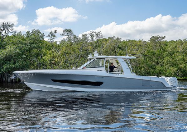 Boston Whaler 420 Outrage image