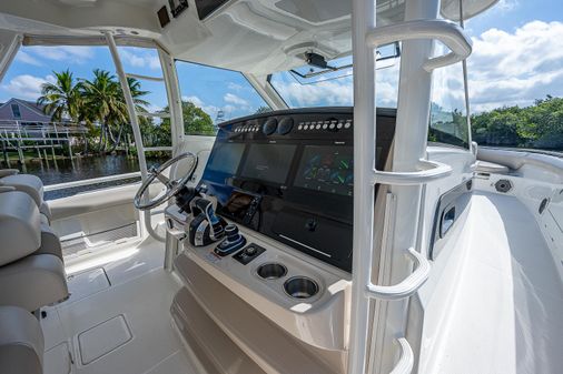 Boston Whaler 420 Outrage image