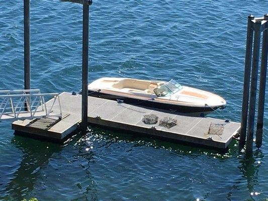 Chris-Craft Corsair 25 - main image