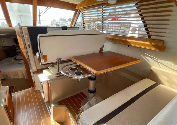 Cutwater 30-SEDAN-LE image