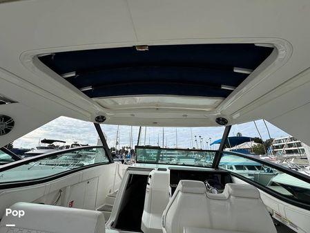 Sea Ray 320 Sundancer OB image