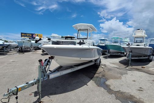 Robalo 246-CAYMAN image