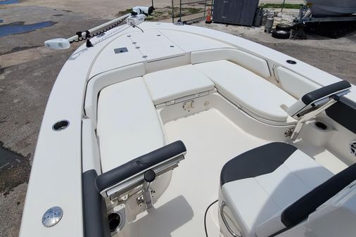 Robalo 246-CAYMAN image