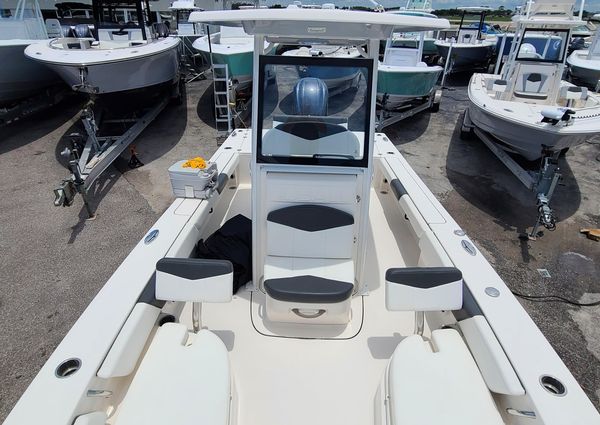 Robalo 246-CAYMAN image