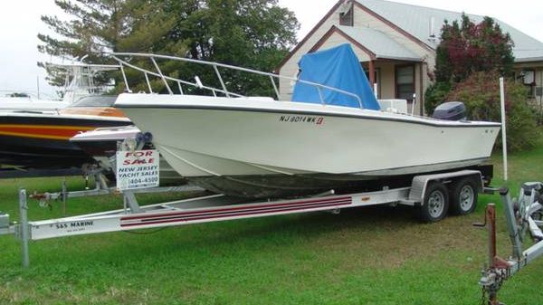 Mako 224 Center Console 