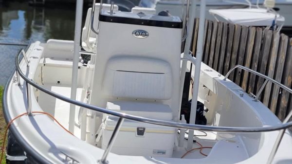 Boston Whaler 190 Outrage