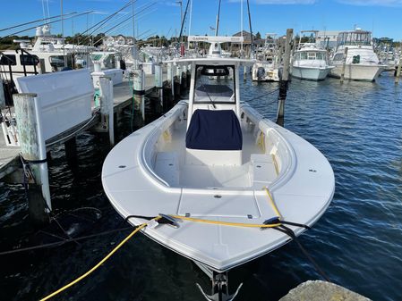 Regulator 34 Center Console image