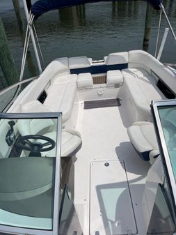 Regal 2500 Bowrider image
