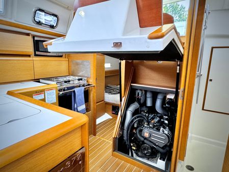 Jeanneau Sun Odyssey 379 image