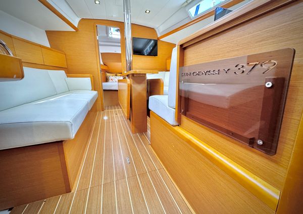 Jeanneau Sun Odyssey 379 image