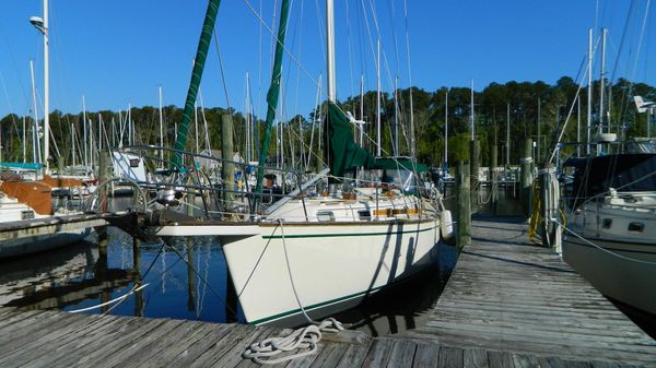 Island Packet 380