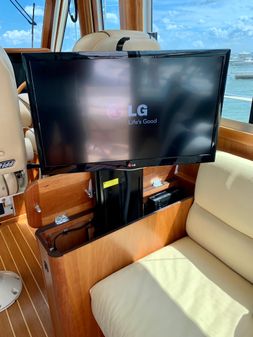 Sabre 42 Salon Express image