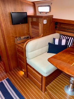Sabre 42 Salon Express image