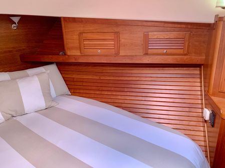 Sabre 42 Salon Express image