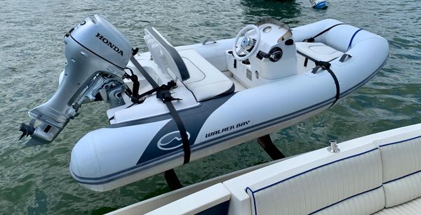 Sabre 42 Salon Express image