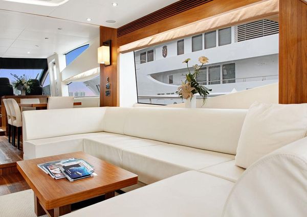 Sunseeker Flybridge image