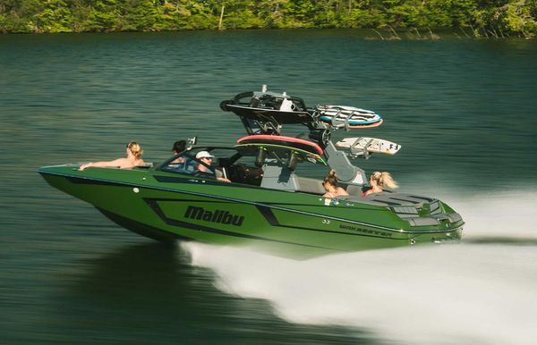 2023 Malibu Wakesetter 23 MXZ