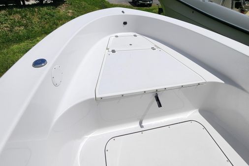 Sportsman ISLAND-REEF-19-CENTER-CONSOLE image