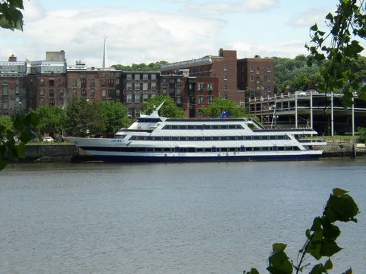 Blount Luxury Dinner Yacht (GPC) - main image