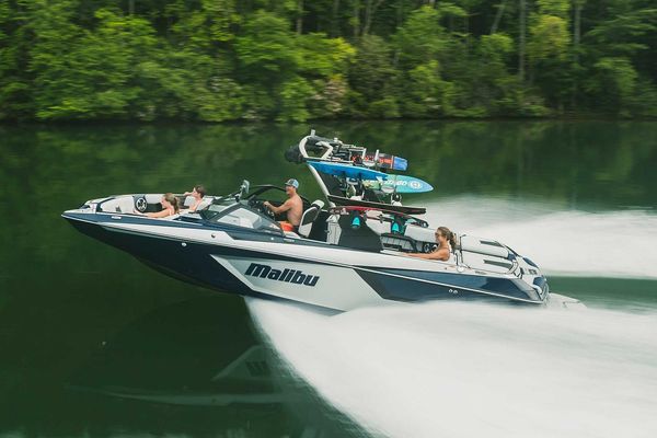 Malibu Wakesetter 24 MXZ - main image