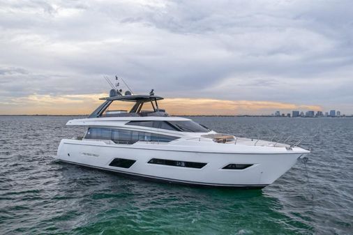 Ferretti-yachts 780 image