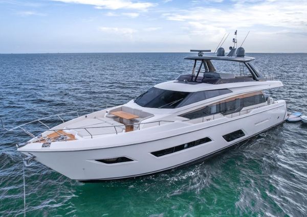 Ferretti-yachts 780 image