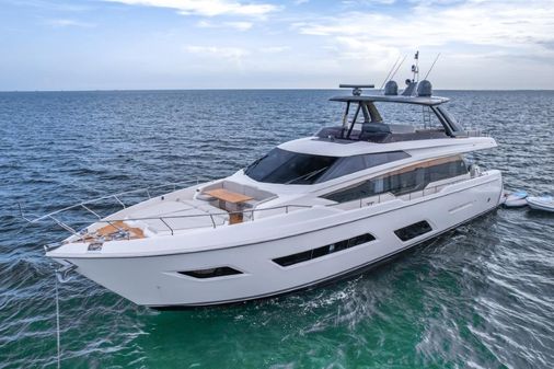 Ferretti-yachts 780 image