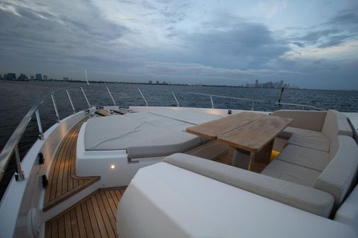 Ferretti-yachts 780 image