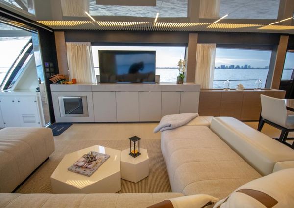 Ferretti-yachts 780 image