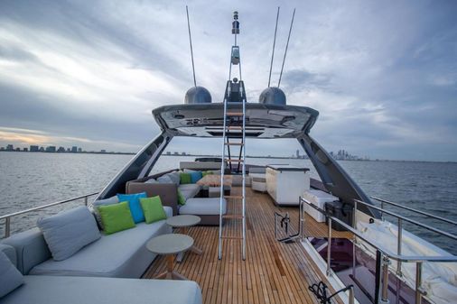 Ferretti-yachts 780 image