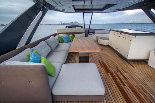 Ferretti-yachts 780 image