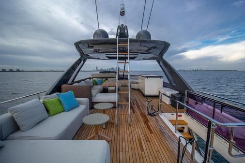 Ferretti-yachts 780 image