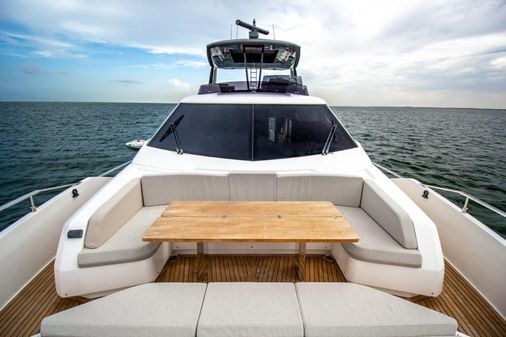 Ferretti-yachts 780 image