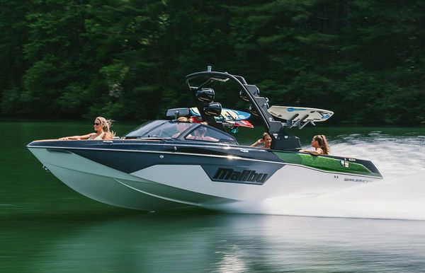 New Malibu Boat Models For Sale East Coast Flightcraft Of New England This 2007 malibu wakesetter is a super nice boat. new malibu boat models for sale east