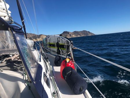 Catalina 350 image