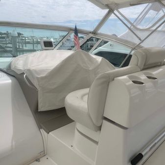 Cruisers Yachts 4450 Aft Cabin Motor Yacht image