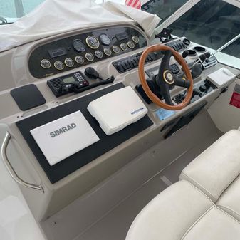 Cruisers 4450 Aft Cabin Motor Yacht image