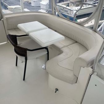 Cruisers Yachts 4450 Aft Cabin Motor Yacht image