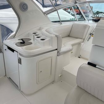 Cruisers Yachts 4450 Aft Cabin Motor Yacht image